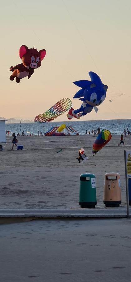 Playa De Gandia, Gandia Beach Exterior photo